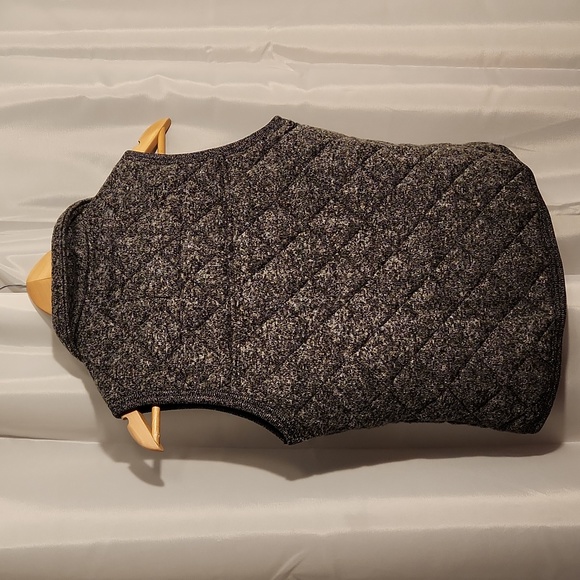 Abercrombie & Fitch Women's Medium grey quilted vest - Picture 2 of 3